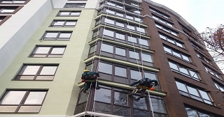 Установка крыши на балкон Черняховск цена от 1058 руб. м/2.